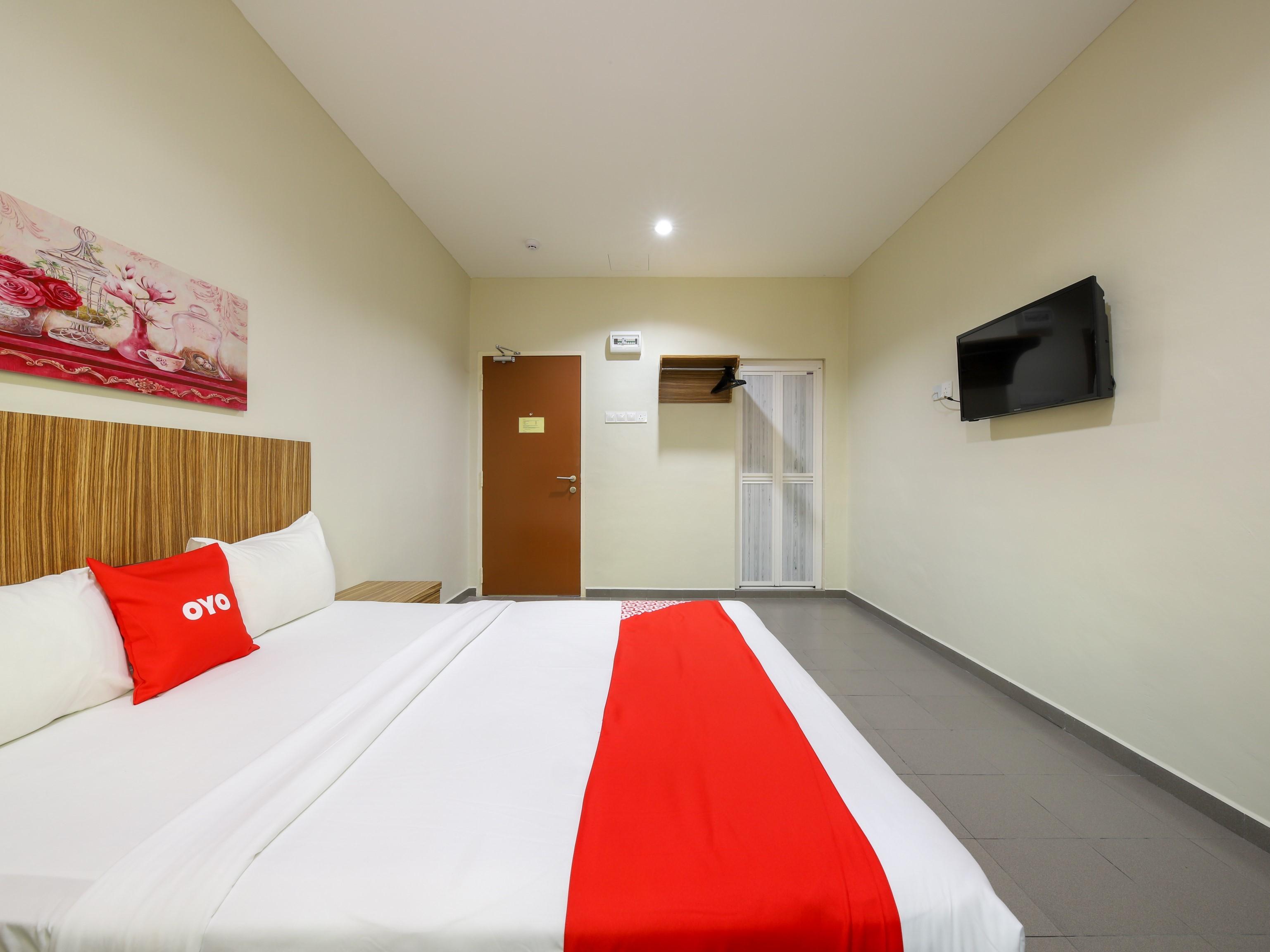 โอโย 89839 ริอาซ โฮเต็ล Hotel Malacca ภายนอก รูปภาพ