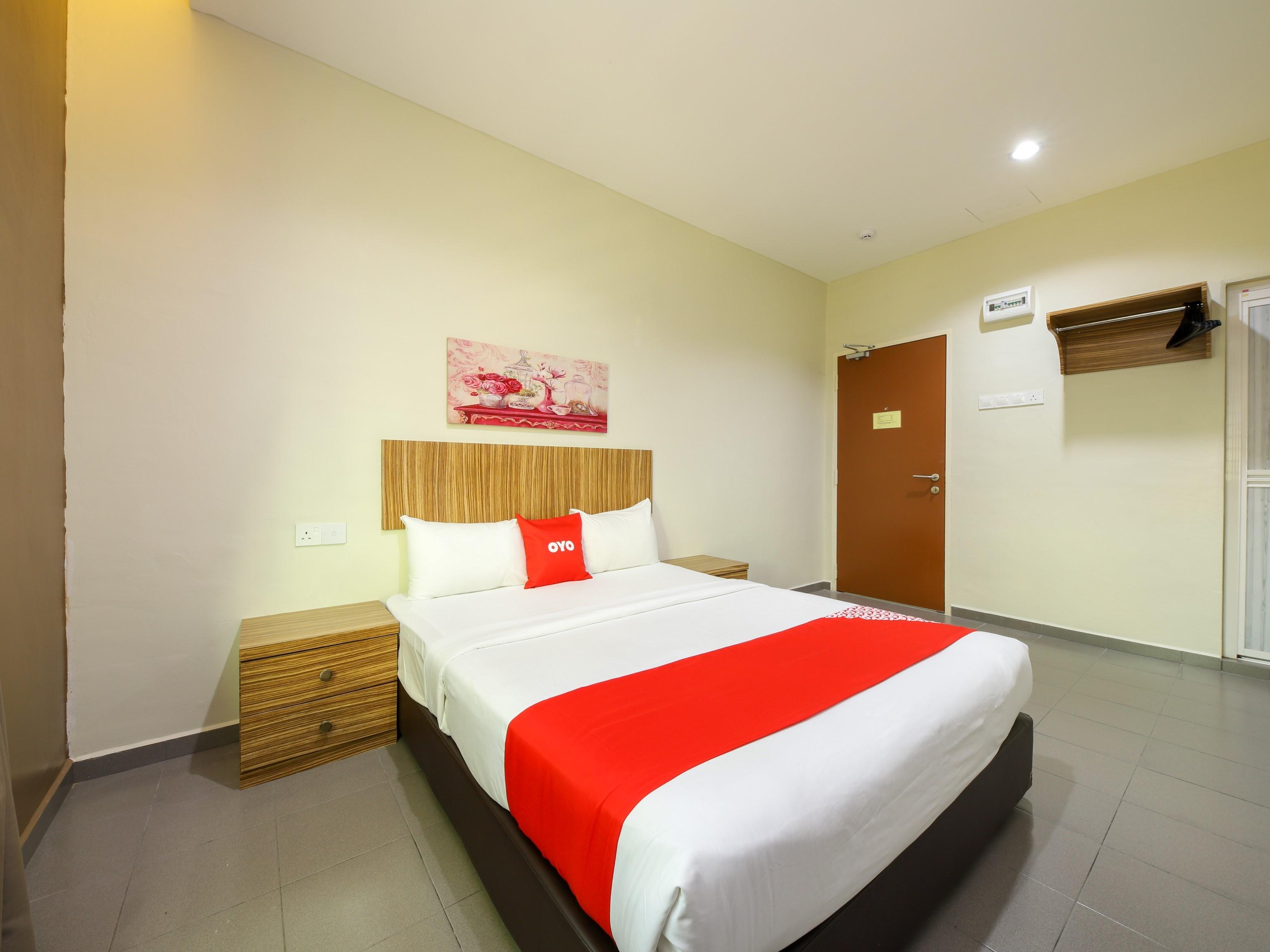 โอโย 89839 ริอาซ โฮเต็ล Hotel Malacca ภายนอก รูปภาพ