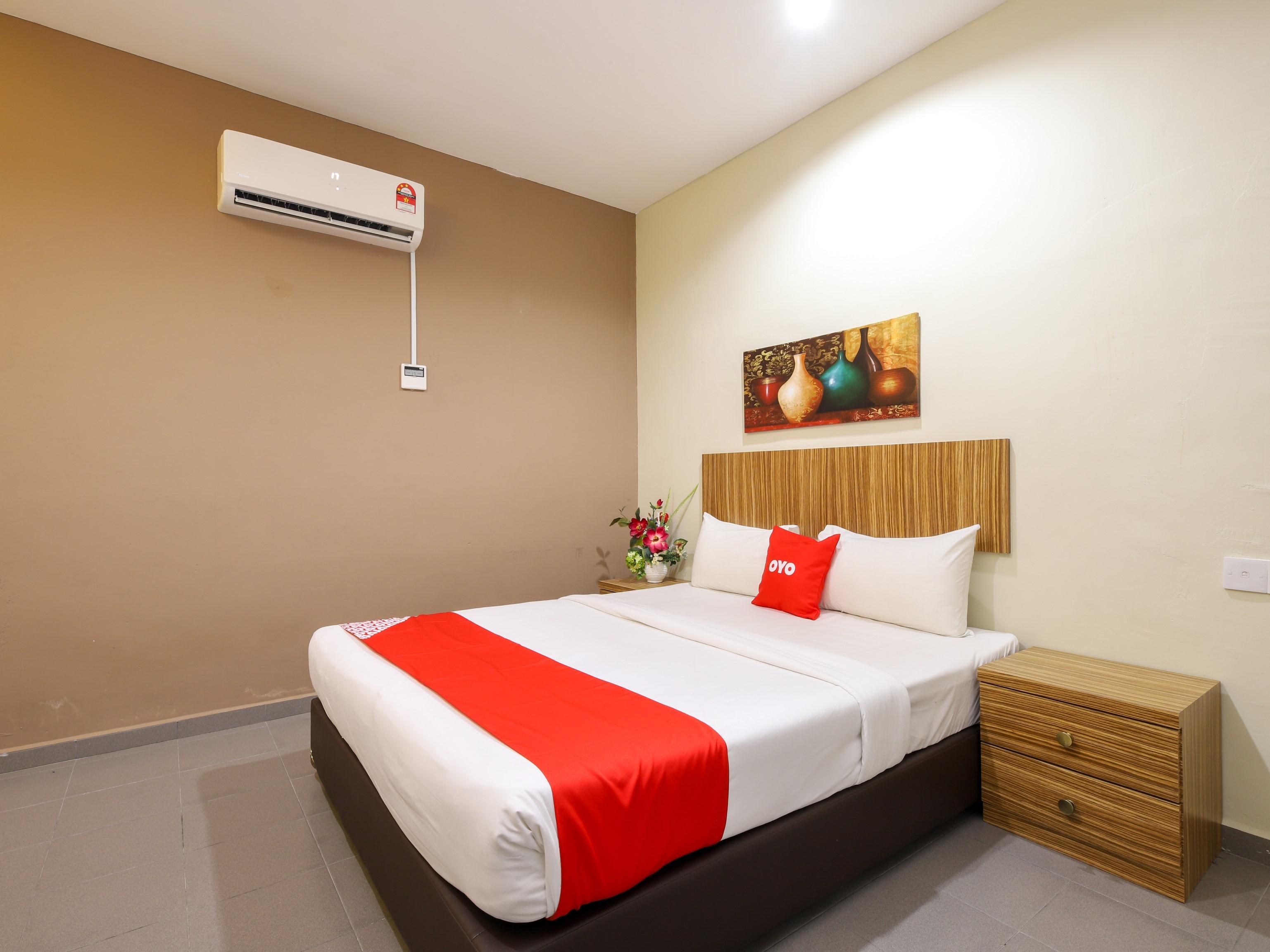 โอโย 89839 ริอาซ โฮเต็ล Hotel Malacca ภายนอก รูปภาพ