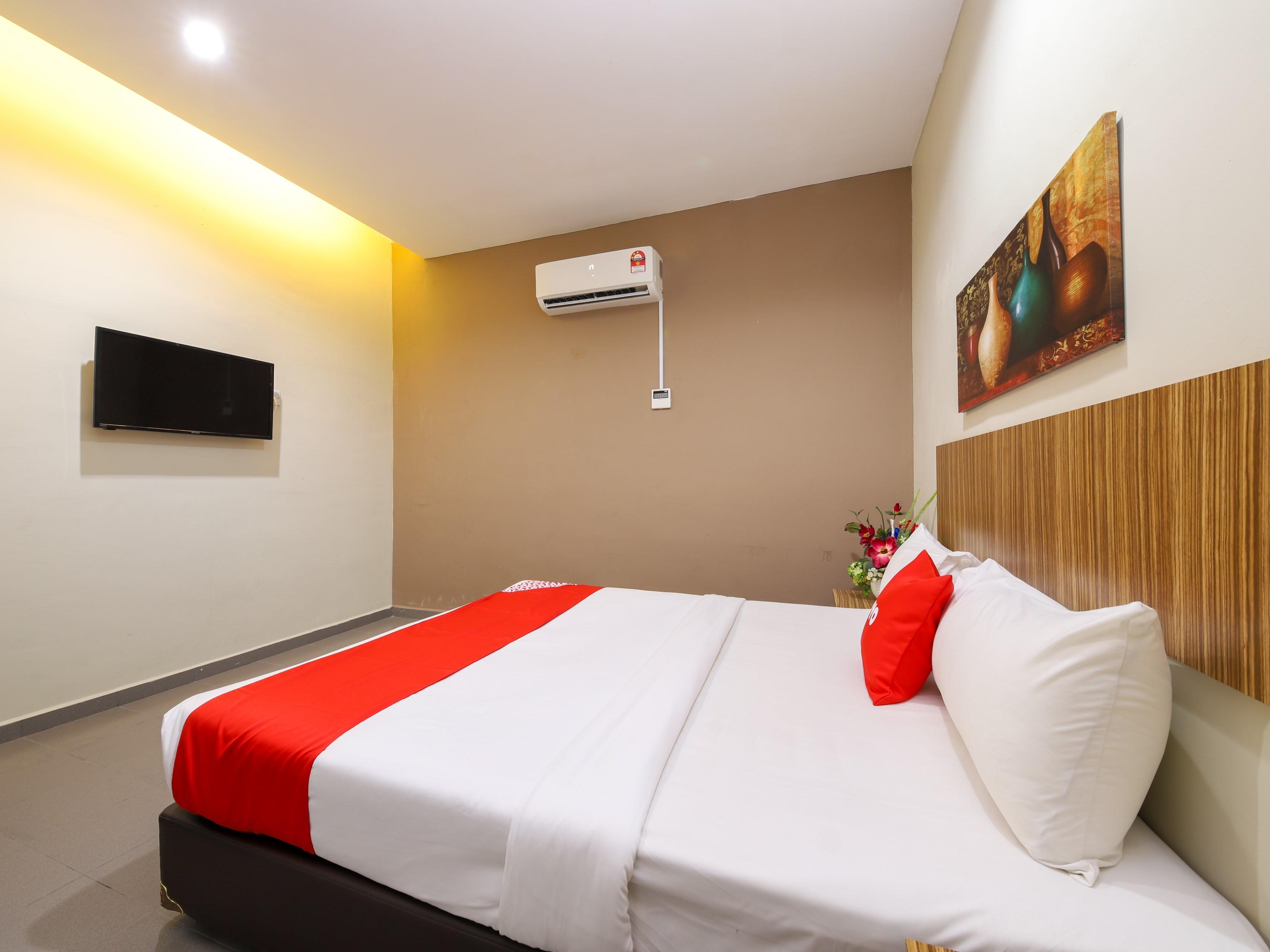 โอโย 89839 ริอาซ โฮเต็ล Hotel Malacca ภายนอก รูปภาพ
